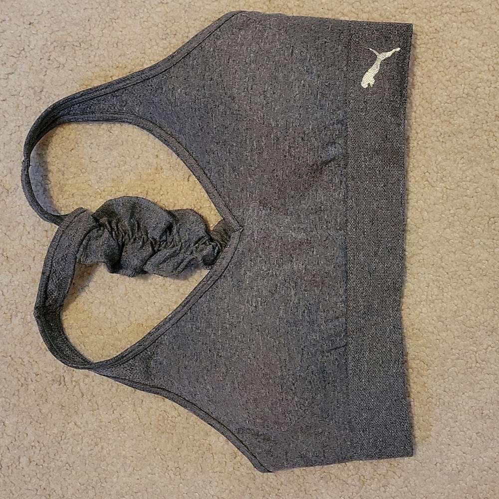 Puma women's sport bra with ruffle back strap size small same day shipping
